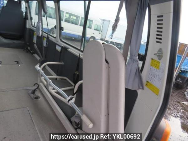 Used 2004 AT toyota hiace-commuter TRH124B Image[26]