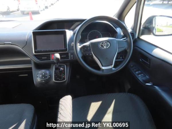 Used 2015 AT toyota noah ZRR80G Image[19]