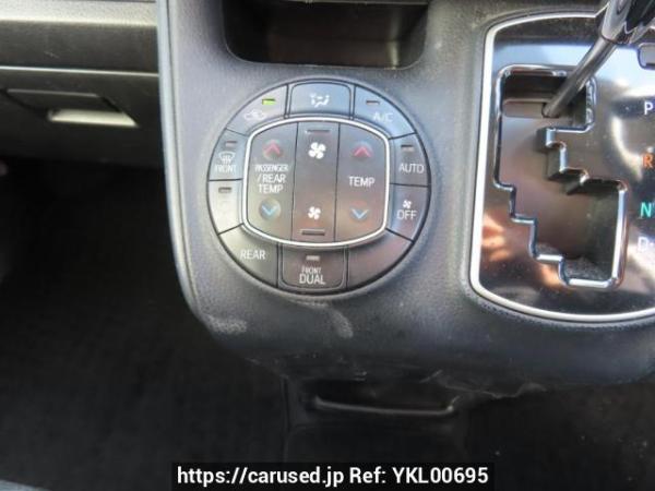 Used 2015 AT toyota noah ZRR80G Image[21]