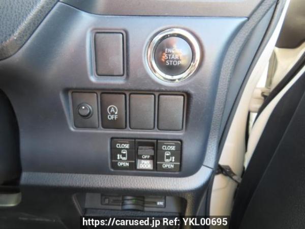 Used 2015 AT toyota noah ZRR80G Image[26]