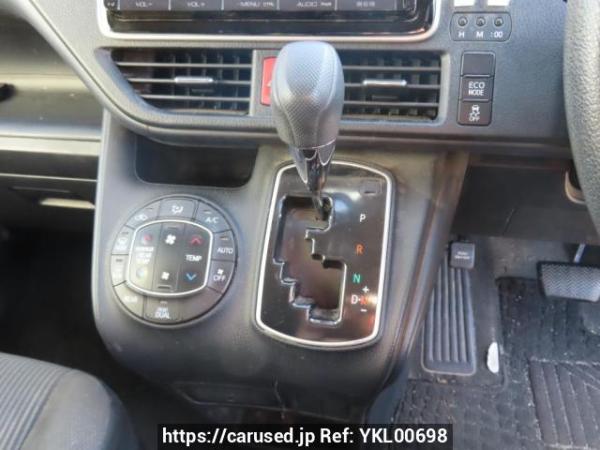 Used 2015 AT toyota noah ZRR80G Image[23]