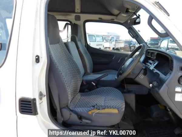 Used 2003 MT toyota regiusace-van TRH112K Image[12]