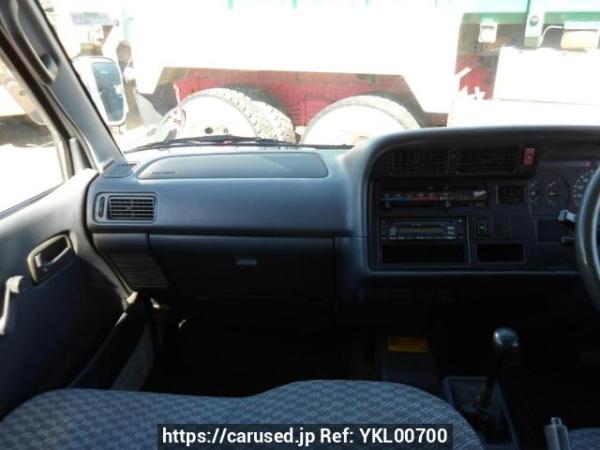 Used 2003 MT toyota regiusace-van TRH112K Image[17]