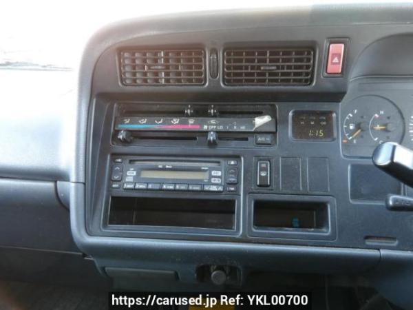 Used 2003 MT toyota regiusace-van TRH112K Image[21]