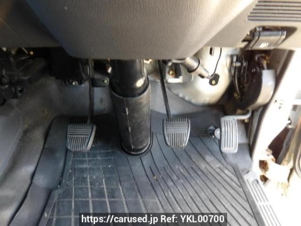 Used 2003 MT toyota regiusace-van TRH112K Image[26]