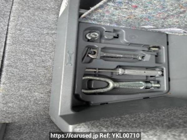 Used 2005 AT bmw 3-series VA20 Image[40]