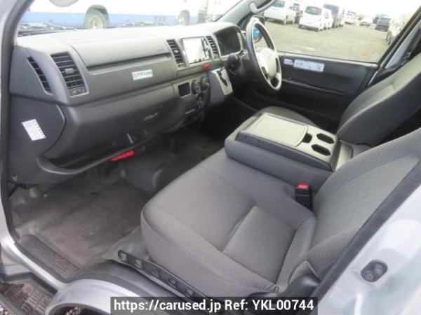 Used 2018 AT toyota regiusace-van TRH200V Image[14]
