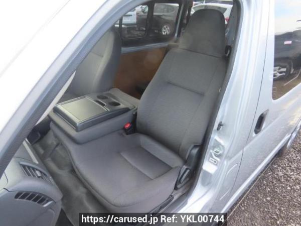 Used 2018 AT toyota regiusace-van TRH200V Image[15]