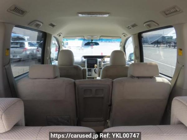 Used 2007 AT toyota noah ZRR70G Image[9]