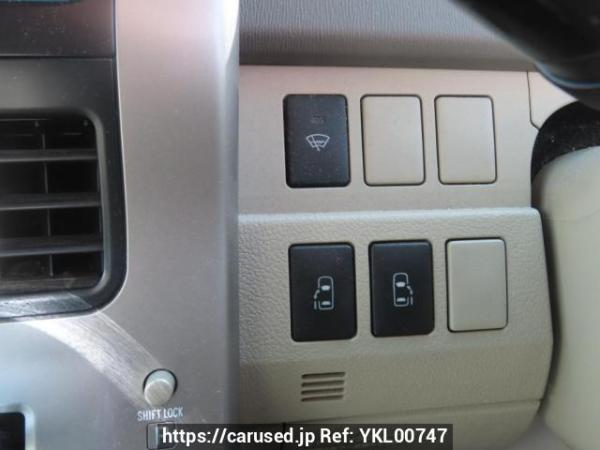 Used 2007 AT toyota noah ZRR70G Image[30]