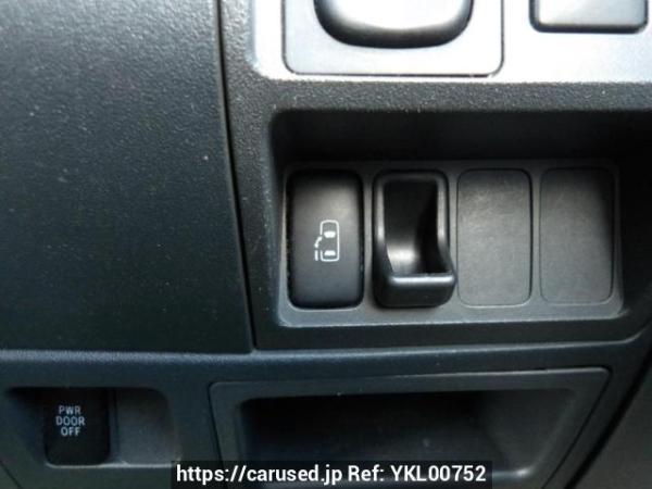 Used 2009 AT toyota sienta NCP81G Image[28]