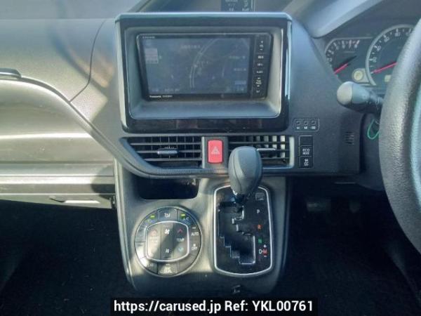 Used 2014 AT toyota noah ZRR85G Image[23]