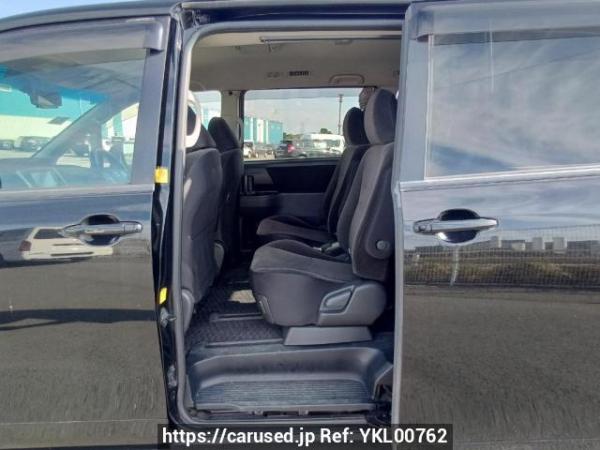 Used 2010 AT toyota noah ZRR75G Image[16]