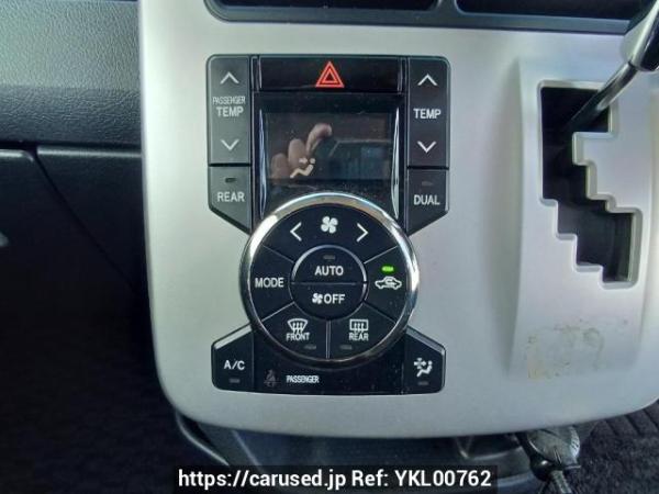 Used 2010 AT toyota noah ZRR75G Image[25]