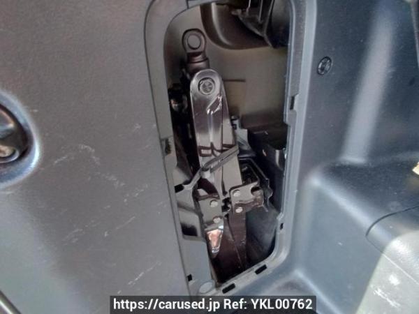 Used 2010 AT toyota noah ZRR75G Image[43]