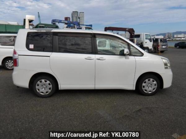 Used 2010 AT toyota noah ZRR70G Image[7]
