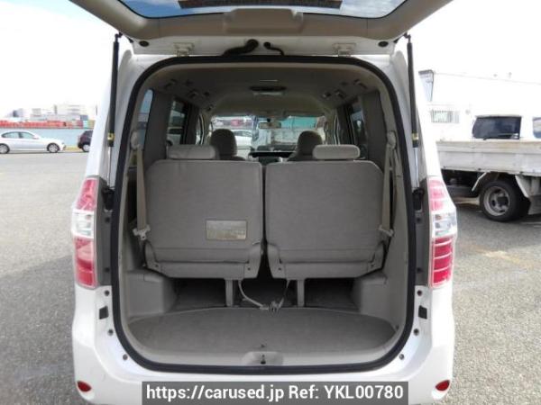 Used 2010 AT toyota noah ZRR70G Image[8]