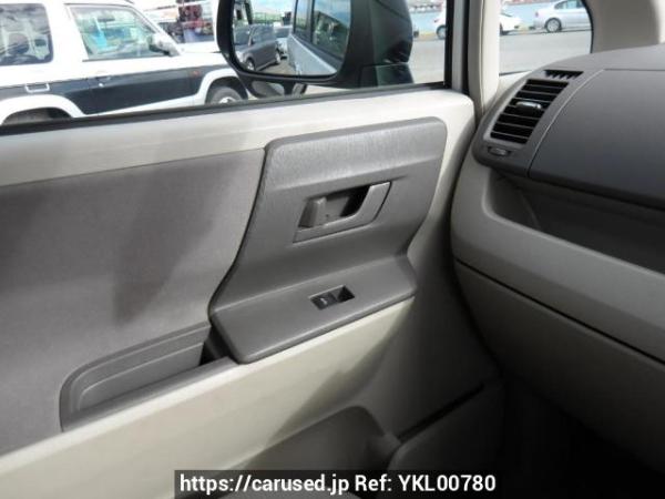 Used 2010 AT toyota noah ZRR70G Image[30]