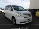 Toyota Noah ZRR70G