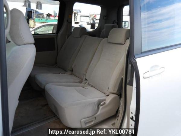 Used 2008 AT toyota noah ZRR70G Image[16]