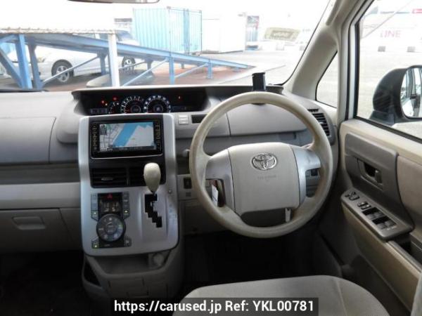 Used 2008 AT toyota noah ZRR70G Image[20]