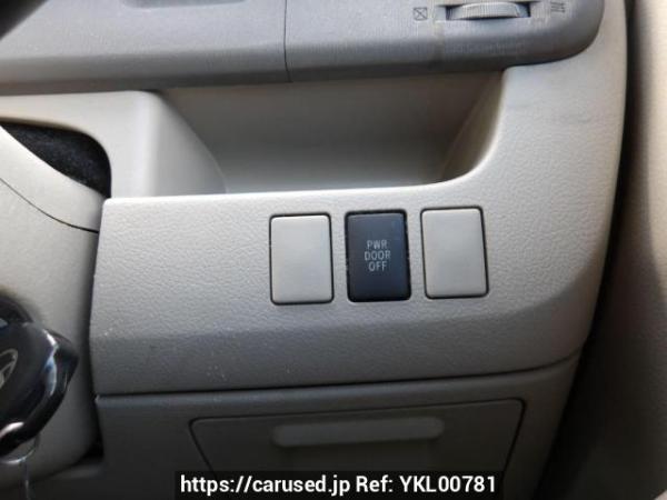 Used 2008 AT toyota noah ZRR70G Image[28]