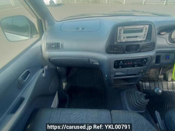 Used 2005 MT toyota liteace-van KR52V Image[18]