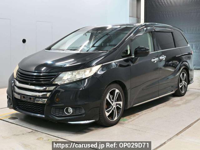 Used Honda Odyssey RC2 for sale - Japanese Used Cars Carused.jp