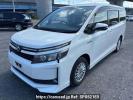 Toyota Voxy ZWR80G