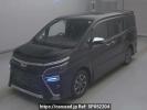 Toyota Voxy ZRR80W