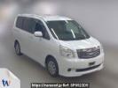 Toyota Noah ZRR70G