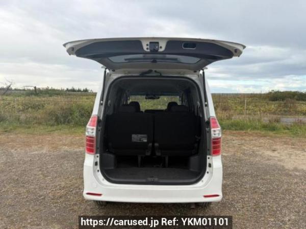 Used 2009 AT toyota noah ZRR75W Image[6]