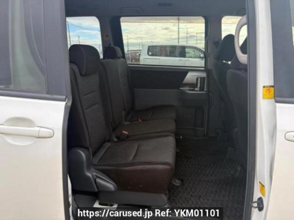 Used 2009 AT toyota noah ZRR75W Image[12]