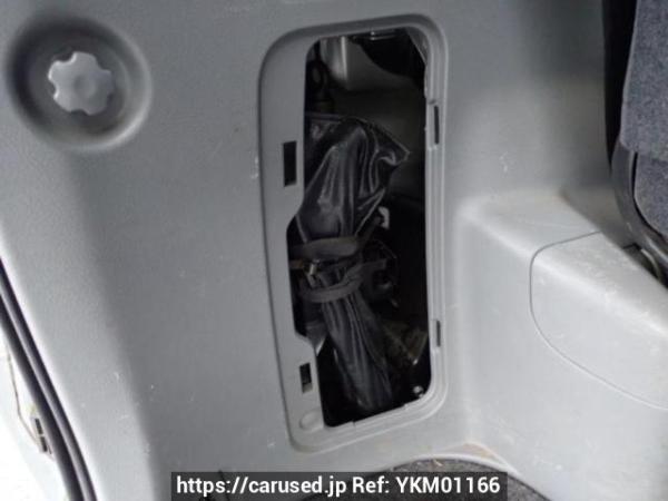 Used 2005 AT toyota noah AZR60G Image[40]