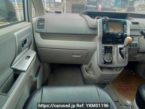 Used 2008 AT toyota noah ZRR75G Image[19]