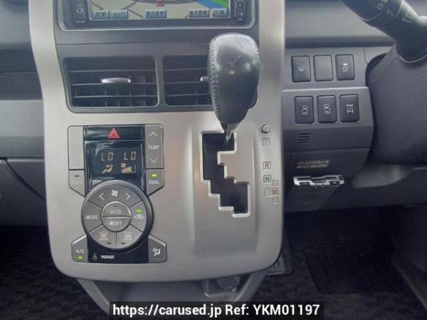Used 2008 AT toyota noah ZRR75W Image[23]