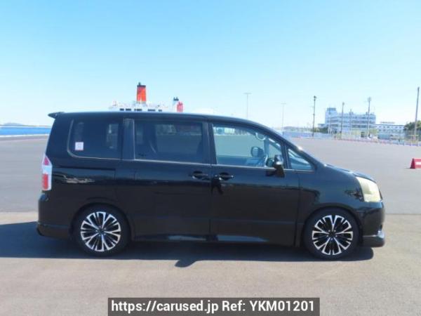 Used 2009 AT toyota noah ZRR70W Image[7]