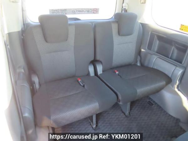 Used 2009 AT toyota noah ZRR70W Image[15]