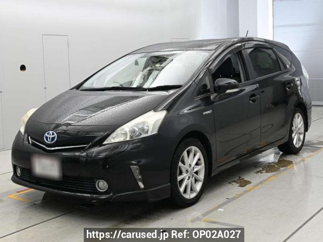 Buy Used 2012 Toyota Prius alpha ZVW41W (OP02A027) - Carused.jp