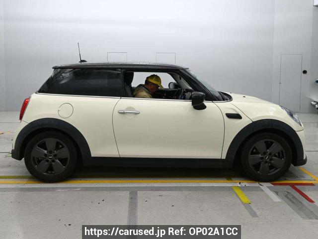 Buy Used 2021 Mini MINI XY15MW (OP02A1CC) - Carused.jp