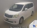 Toyota Noah ZRR70G