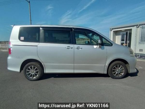Used 2009 AT toyota noah ZRR75W Image[7]