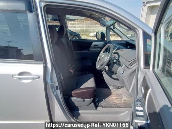 Used 2009 AT toyota noah ZRR75W Image[12]