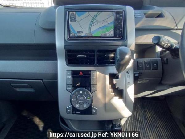 Used 2009 AT toyota noah ZRR75W Image[19]