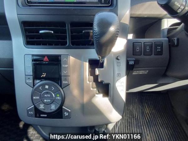 Used 2009 AT toyota noah ZRR75W Image[23]