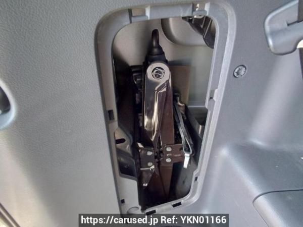 Used 2009 AT toyota noah ZRR75W Image[43]