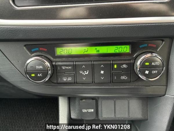 Used 2013 AT toyota auris ZRE186H Image[19]