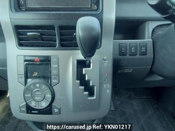Used 2007 AT toyota noah ZRR75W Image[23]
