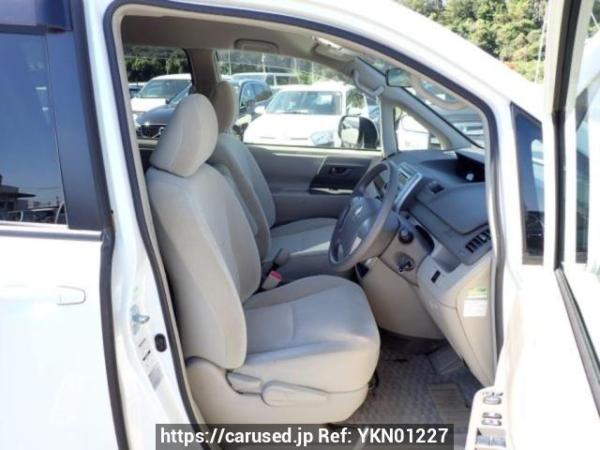Used 2010 AT toyota noah ZRR75G Image[12]