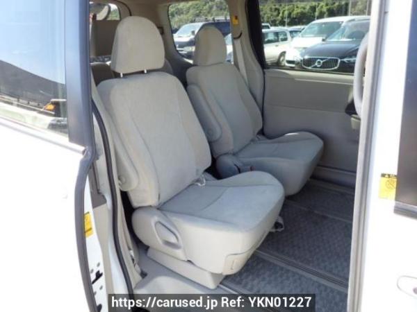 Used 2010 AT toyota noah ZRR75G Image[14]